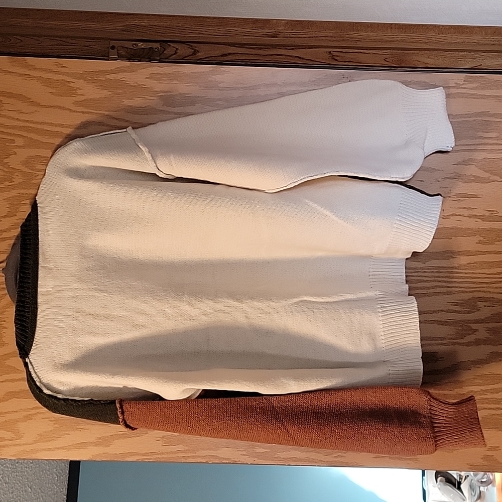 Block sweater. Small Size  only 1 left No Xl - Picture 3 of 3